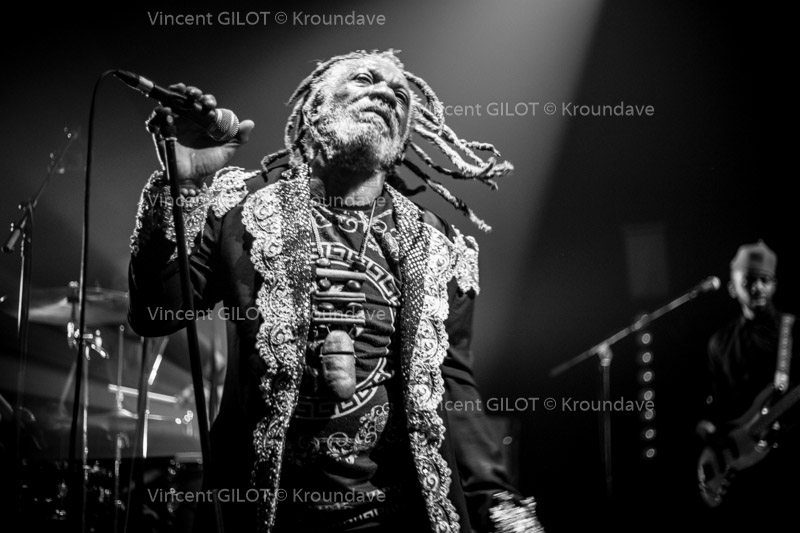 Winston McAnuff & Fixi
