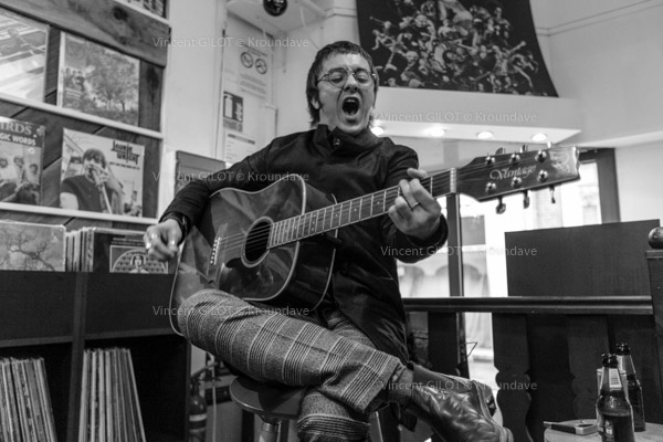 Laurie Wright en Showcase acoustique