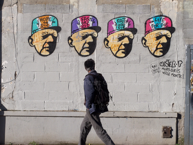 Murs gris, ville morte ! par Mister P